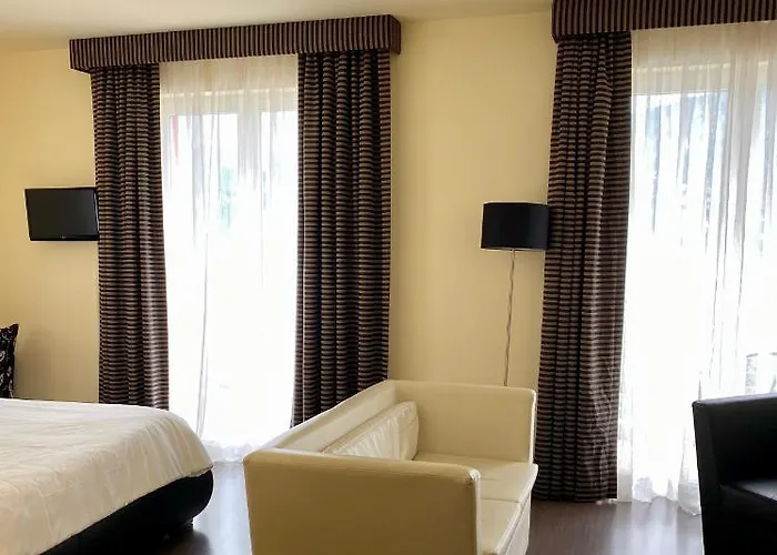 Campagnola 3* Malcesine